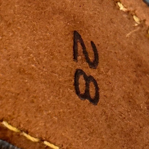 1980s Disneyland Stamped Leather Belt Mickey Pinocchio Donald 28 RARE Vintage - Picture 6 of 8